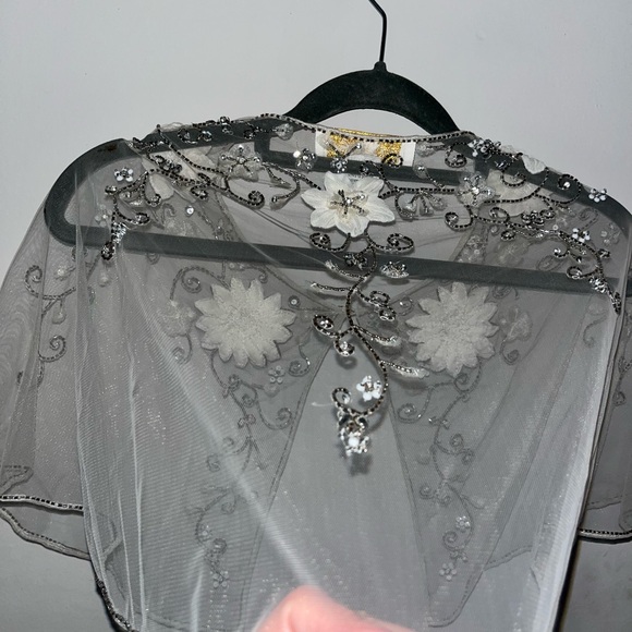 BHLDN Floral Embroidered Sheer Cape - Picture 6 of 7